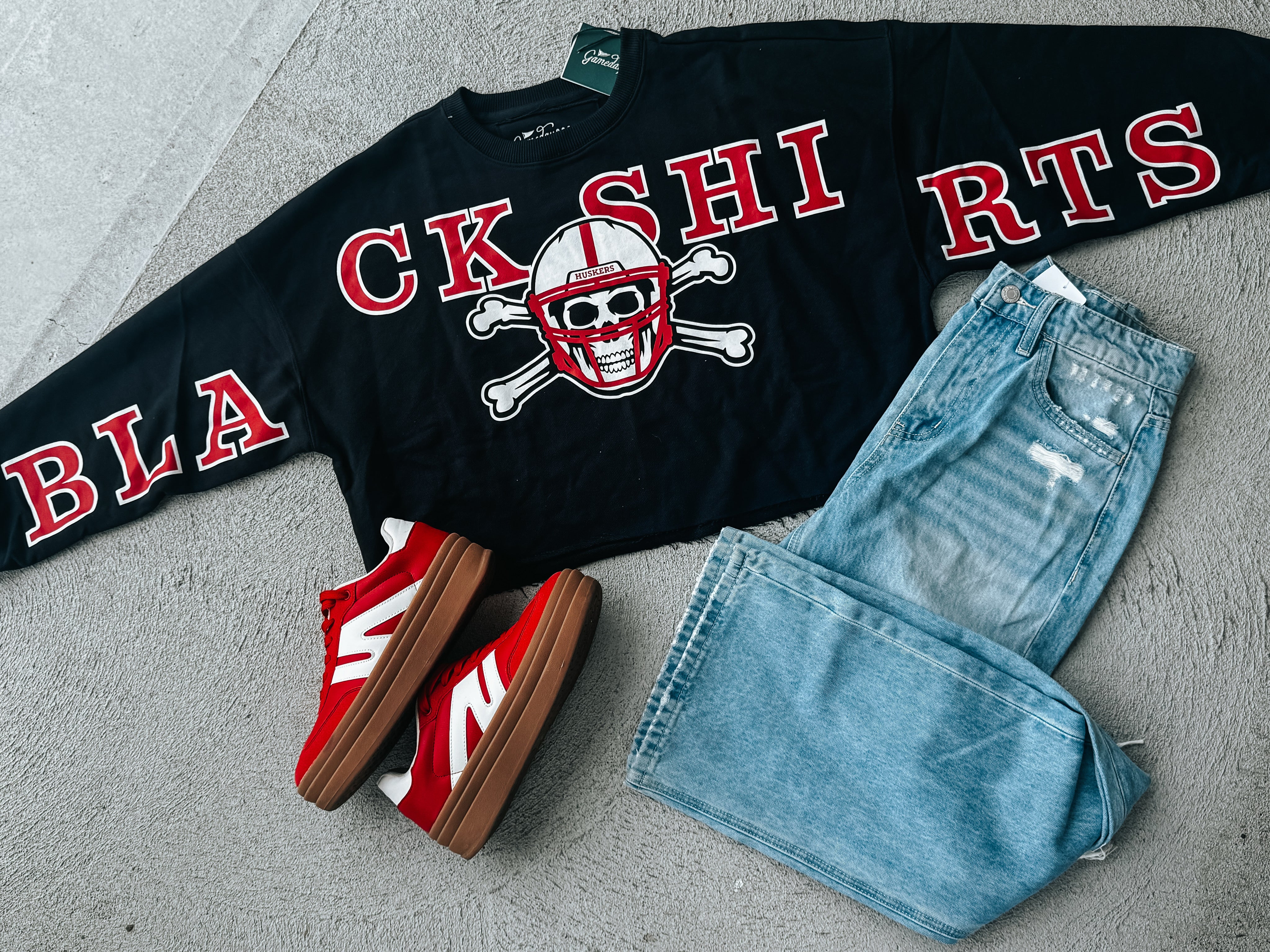 BLACKSHIRTS Cropped Longsleeve