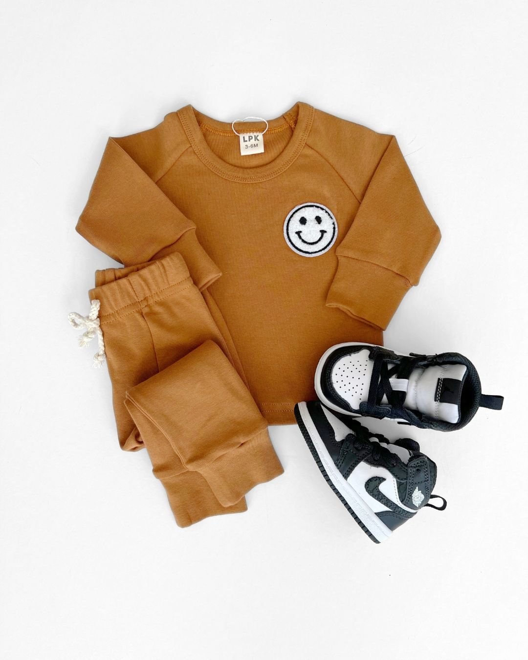 Lounge Set | Smiley Brown